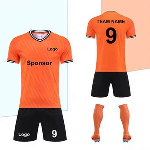 ชุดฟุตบอลแบบสั่งทำคุณภาพสูงปี 2025 เสื้อเจอร์ซีย์ กางเกงแทรคสูท ระบายอากาศได้ดี น้ำหนักเบา ดีไซน์หรูหรา พร้อมลายพิมพ์แบบซับลิเมชั่น - Product Image 4