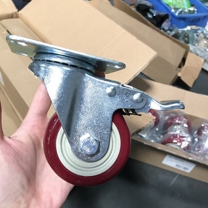Roda resistentes do rolamento único da esfera do pvc do freio 100 milímetros vermelho com placa superior do oem banhado zinco - Product Image 2