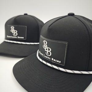 Casquette de golf 5 panneaux en gros, patch en cuir personnalisé, faible MOQ, directement de l'usine OEM, approvisionnement fiable, en sergé de coton durable - Product Image 5