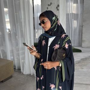 Ensemble deux pièces d'été inspiré du Moyen-Orient Cardigan floral imprimé modeste Foulard Robe d'extérieur - Product Image 1