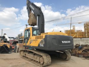 Pelle sur chenilles originale de 24 tonnes sur chenillePelle sur chenilles Volvo EC240BLC d'occasion en vente - Product Image 3