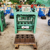 Douala Cameroun Vente chaude Ligne de machines de fabrication de blocs de ciment creux par frottage