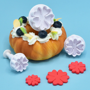 Emporte-pièces à pâtisserie en forme de chrysanthème / marguerite / feuilles de rose / papillon pour biscuits et fondant - Product Image 5