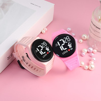 2023 pabrik uniseks 8228 jam tangan olahraga LED jam tangan elektronik dengan 5 pilihan tampilan layar