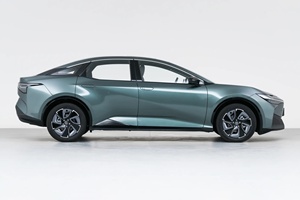 Venta Especial en China: T-oyotaS BZ3 FWD, Sedán Rápido de 4 Puertas y 5 Plazas, Vehículo de Nueva Energía con 510 km de Autonomía Eléctrica Pura, a <span class=keywords><strong>Precio</strong></span> Económico - Product Image 4