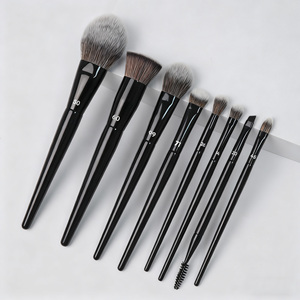Lot de 8 pinceaux de maquillage noirs, cheveux synthétiques doux, sans cruauté, <span class=keywords><strong>pour</strong></span> fond de teint, fard à paupières, correcteur, logo personnalisé - Product Image 1