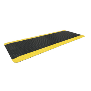 Tapis anti-fatigue Carvel TAS 90x300cm avec rembourrage en mousse PVC et bords de sécurité - Product Image 1