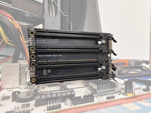 4‑Port PCIe x16 to x4x4x4x4 Splitter <b>Card</b> PCIe Bifurcation Adapter Multi‑GPU Expansion Board - Product Image 2
