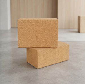 Bloque de yoga de corcho natural, ladrillo de yoga ligero para estiramiento, flexibilidad, entrenamiento de equilibrio, ejercicio y meditación. - Product Image 1