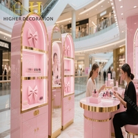 B2B-Regal für Schönheitssalons: Nagellack und Perücken, langlebig für Nagelstudios
