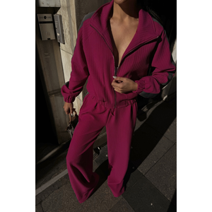 Ensemble de survêtement confortable en nylon coupe-vent avec capuche et détails rayés sur les côtés, imprimé fuchsia, pour le jogging hivernal - Product Image 4