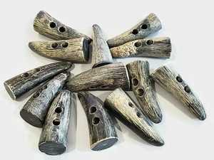 Boutons à bascule personnalisés en corne d'animal polie, 2 trous, matériau organique par S a and Sons Exports - Product Image 2