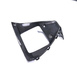 Protector de Radiador de Fibra de Carbono para Yamaha YZF R1 2020-2026 - Product Image 4