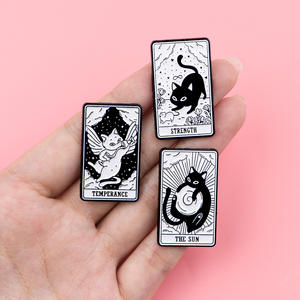 创意福轮塔罗牌黑白猫别针猫形猫日月金属珐琅翻领别针胸针包 - Product Image 4