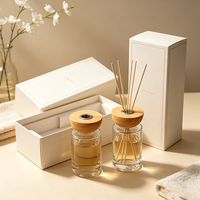 Bouteille diffuseur en verre transparent avec couvercle en bois – Contenant moderne pour aromathérapie, pour une fragrance élégante pour la maison