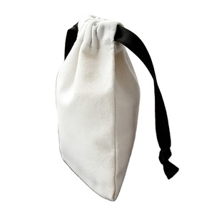 Bolsas de Compras de Algodón Calico Negro Reciclado Personalizadas al por Mayor de Alta Calidad con Cordón para Bolsos - Product Image 1