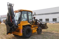 Chargeuse-pelleteuse 2,5 tonnes 388H disponible avec moteurs Cummins ou Weichai
