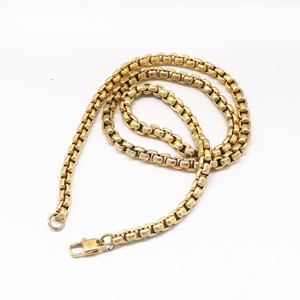 Yunnique Collar de cadena chapado en oro de aleación de zinc unisex, diseño geométrico, regalo, joyería, accesorio de moda - Product Image 1