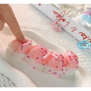 ของเล่นบีบลดความเครียดรูปแท่งครีมดาว บีบแล้วคืนรูปช้า ของเล่นนุ่มนิ่ม TPR สมจริง ของเล่นบีบ Taba Squishy น่ารัก ขายส่ง - Product Image 2