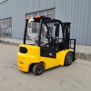 WELIFTRICH 48V Electric Forklift 4.0 Ton Lithium-Ion Battery with Three-Stage Mast Solid Tires Electric Side Shifter for Sale - Product Image 4