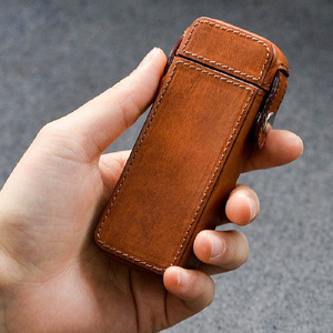 Estuche de cigarrillos de cuero personalizado, regalo creativo, regalo para el Festival Qixi, estuche de cigarrillos portátil resistente a golpes y aplastamientos. - Product Image 2