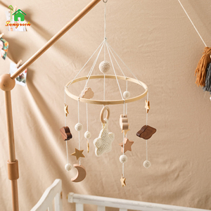 Móvil <span class=keywords><strong>de</strong></span> cuna <span class=keywords><strong>de</strong></span> bebé para niños y niñas, móvil <span class=keywords><strong>de</strong></span> guardería, género neutro, techo móvil <span class=keywords><strong>de</strong></span> ganchillo a mano, juguete <span class=keywords><strong>de</strong></span> cuna <span class=keywords><strong>de</strong></span> bebé, juguete suave - Product Image 2