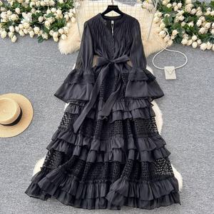 <span class=keywords><strong>Boutique</strong></span> al por mayor 2025 otoño nueva moda francés Retro hueco encaje Patchwork trompeta manga vestido de mujer - Product Image 4