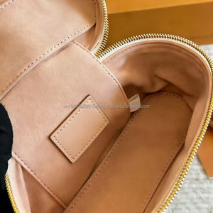 Bolsos de Maquillaje Pequeños de Lujo con Cierre y Asa Suave de PU para Mujer, Tendencia 2026, Venta al Por Mayor - Product Image 6