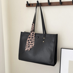 Nuova <span class=keywords><strong>Borsa</strong></span> Tote in Pelle PU 2026, Stile Retrò di Lusso, <span class=keywords><strong>Borsa</strong></span> a <span class=keywords><strong>Tracolla</strong></span> Quadrata alla Moda, <span class=keywords><strong>Borsa</strong></span> <span class=keywords><strong>Grande</strong></span> per il Pendolarismo Femminile - Product Image 3