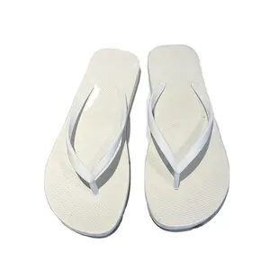 Nuevo Estilo, Venta al por Mayor, Chanclas Personalizadas con Logotipo Impreso en 3D para Hombre y Mujer, Chanclas de <span class=keywords><strong>Playa</strong></span>, Chanclas Económicas - Product Image 1