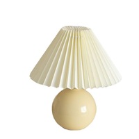 Décoration de chambre à coucher nordique chinoise design vintage prix de gros lampe de table en céramique blanche