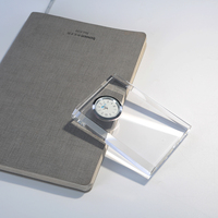 Horloge laser de table en cristal moderne Meilleure vente Décoration intérieure pour salon Horloge en verre unique Artisanat