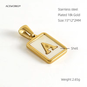 Colgante de Concha con Letras del Alfabeto |   Colgante con inicial incrustada en nácar natural |   Acero Inoxidable Chapado en Oro PVD de 18K Resistente al Agua - Product Image 5