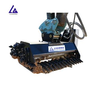 Râteau hydraulique tout-en-un pour excavatrice, idéal pour le travail du sol, le nivellement et le compactage en une seule passe, parfait pour les terrains de sport - Product Image 2