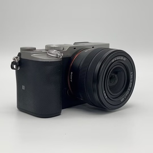 กล้อง Sony A7C มือสอง พร้อมเลนส์ 28-60 4K Full Frame CMOS Mirrorless สภาพ A+ ความละเอียด 24MP เหมาะสำหรับ Vlogging และการเดินทาง - Product Image 2