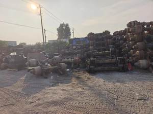 เพลาส่งกำลังสำหรับ sinotruk HOWO เพลาขับกลางและล้อหลังชิ้นส่วนรถบรรทุกคุณภาพสูง - Product Image 4