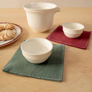 แผ่นรองแก้วชาผ้าลินินคอตตอนทรงสี่เหลี่ยม สีพื้น ป้องกันความร้อน ใช้ในบ้าน สีแอพริคอต สีงา สีเขียวถั่ว สีเหลืองขิง สีแดงไวน์ สีเขียวเข้ม - Product Image 3