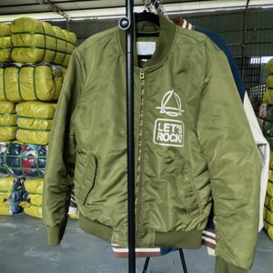 Colección de <span class=keywords><strong>Lujo</strong></span> de Chaquetas Usadas Surtidas para Hombre y Mujer, Ropa de <span class=keywords><strong>Segunda</strong></span> <span class=keywords><strong>Mano</strong></span> para Exportación Africana - Product Image 1
