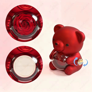 Cadeau pour maman et fille : Collier rotatif avec rose éternelle et ours en peluche dans un coffret cadeau - Product Image 5