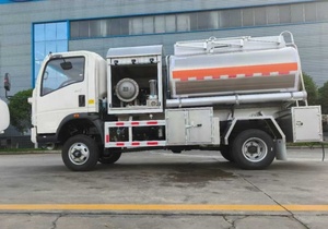 Camion-citerne à carburant Avgas 4x2 de 3000 litres personnalisé en usine, petit camion-citerne d'aviation pour aéroports d'aviation générale - Product Image 5