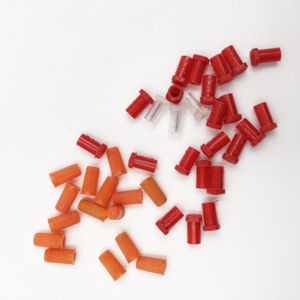 Pegamento adhesivo rojo o de plástico transparente para pestañas, botella integrada, Pin de Metal, agujas, tapas de tubo de plástico - Product Image 1