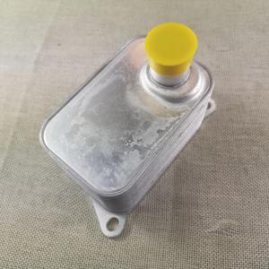 Refroidisseur d'huile moteur 06J117021D 06J117021J 06J117021P - Product Image 2