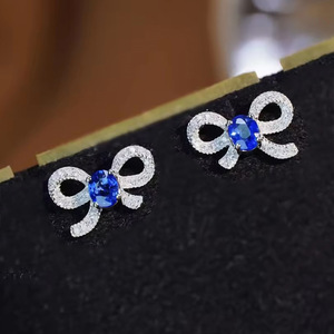 Orecchini a perno da donna con fiocco, scintillanti e intarsiati, gioielli eleganti e dolci per tutti i giorni - Product Image 5