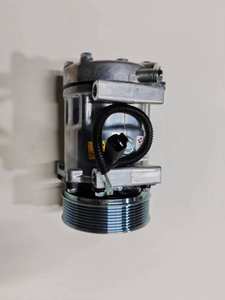 Accessoires d'excavatrice <span class=keywords><strong>SANDEN</strong></span> 0012109650 12V <span class=keywords><strong>Compresseur</strong></span> de climatisation SD7H15 Fo rJCB Liebherr <span class=keywords><strong>R134a</strong></span> M8146(HMF) - Product Image 3