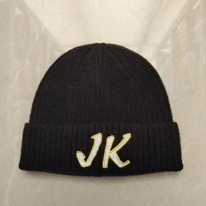 <span class=keywords><strong>Bonnet</strong></span> tricoté de luxe à carreaux avec logo brodé personnalisé pour homme et femme – Chaud et tendance pour l'hiver - Product Image 4