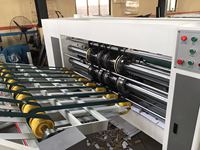 Machine automatique de découpe et de rainurage pour carton, avec alimentation, rainurage et empilage automatiques, pour machine d'impression