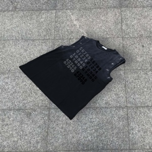 เสื้อกล้ามวินเทจทรงหลวม คอวี แบบย้อมสีเอซิด สไตล์สตรีทพิมพ์ลายตัวอักษรสำหรับผู้ชาย - Product Image 2