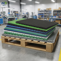 Papan Sarang Lebah PP Multi-warna Kustom, Lembaran Kaku Ringan untuk Perlindungan Lantai Gudang & Konstruksi Industri