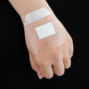 Apósito para Heridas de Película de PU Transparente, Impermeable y Esterilizado de Fabricación China con Almohadilla Absorbente para el Cuidado de Heridas - Product Image 6