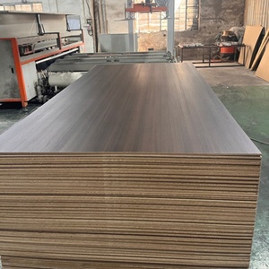 18mm melamin ve MDF kurulu kaplama dekoratif ahşap duvar panelleri mobilya ve kapı cilt için diğer Fibreboards kurulu MDF - Product Image 1